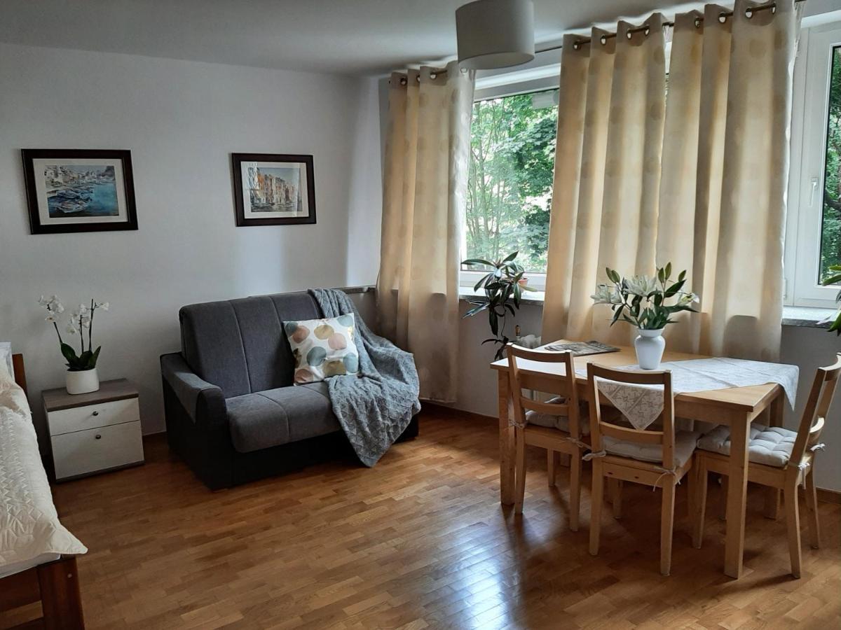 Apart- Salon Z Aneksem Kuchenym, 2 Sypialnie, Lazienka Szczecin Exterior foto